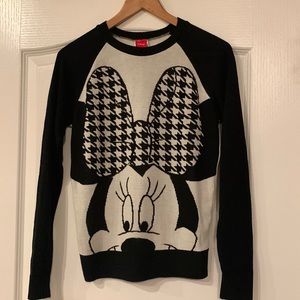 🖤NWOT Disney Sweater🖤